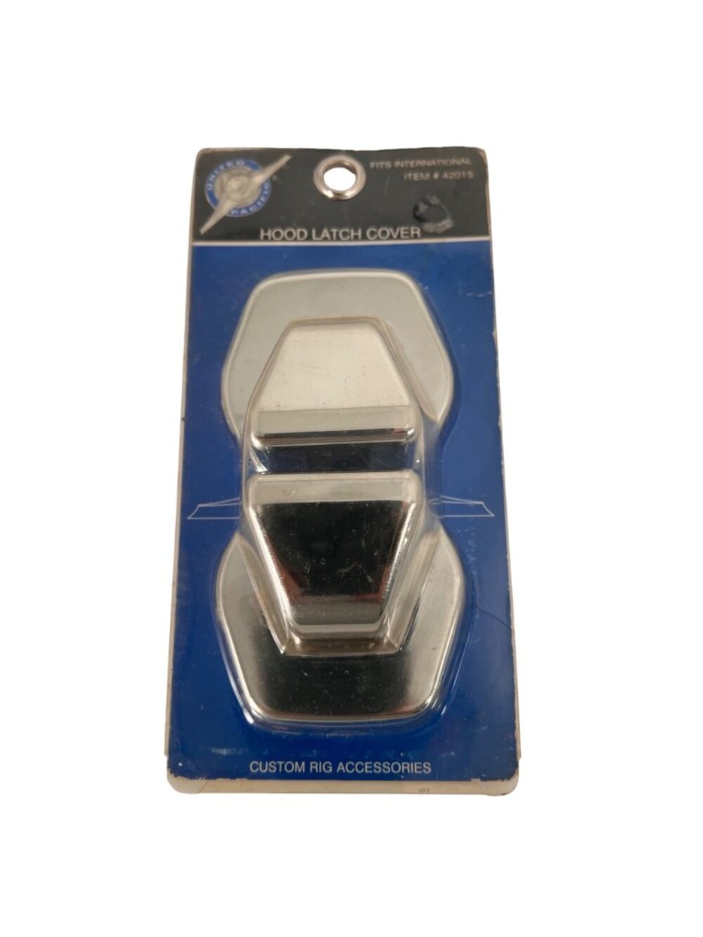 United Pacific Chrome Plastic Hood Latch & Base Cover Set International Trucks - Picture 7 of 10